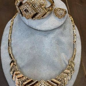Chinese gold necklace set